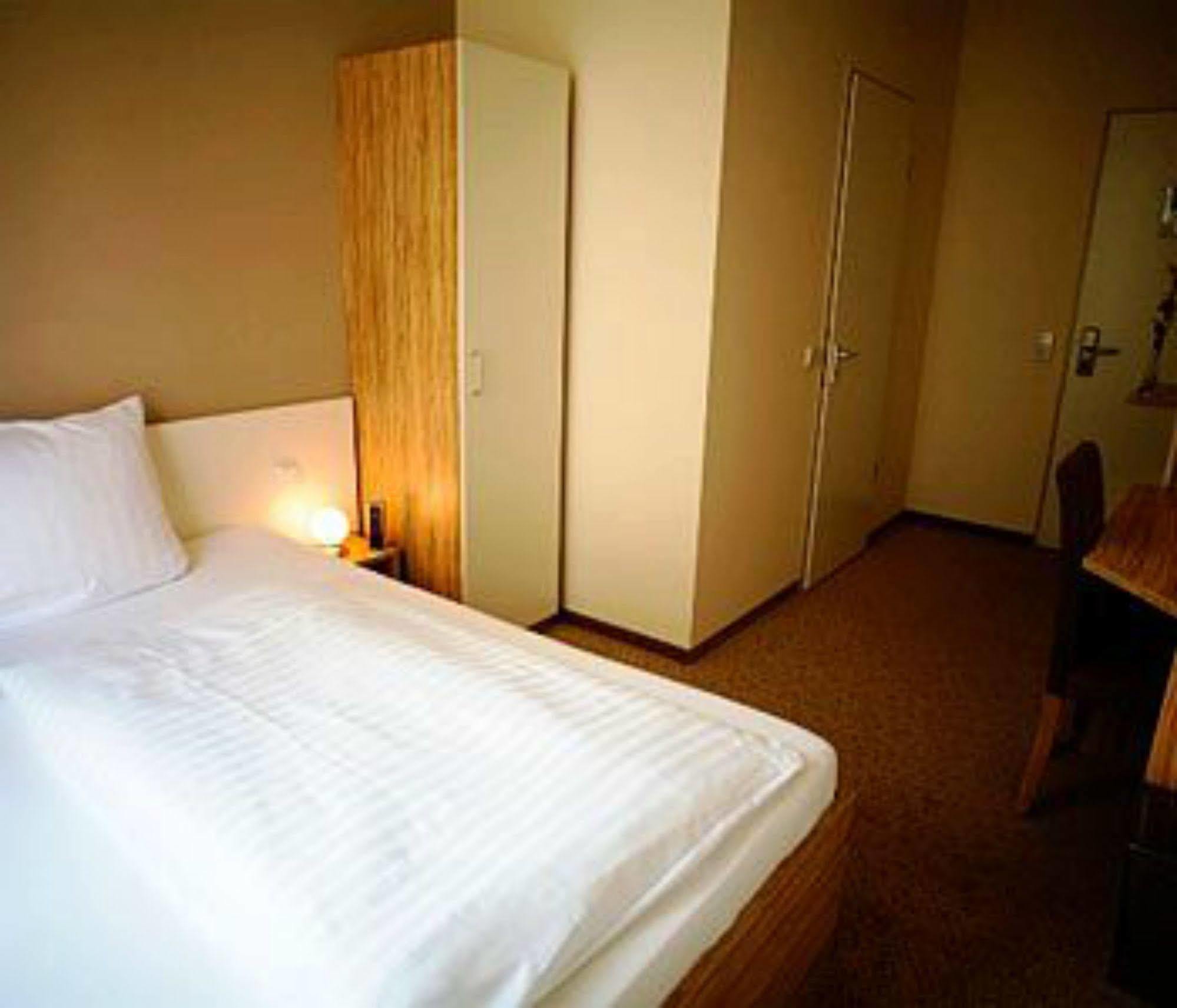 Nu Wave Hotel Berlin - Digital Check-In 2025 외부 사진